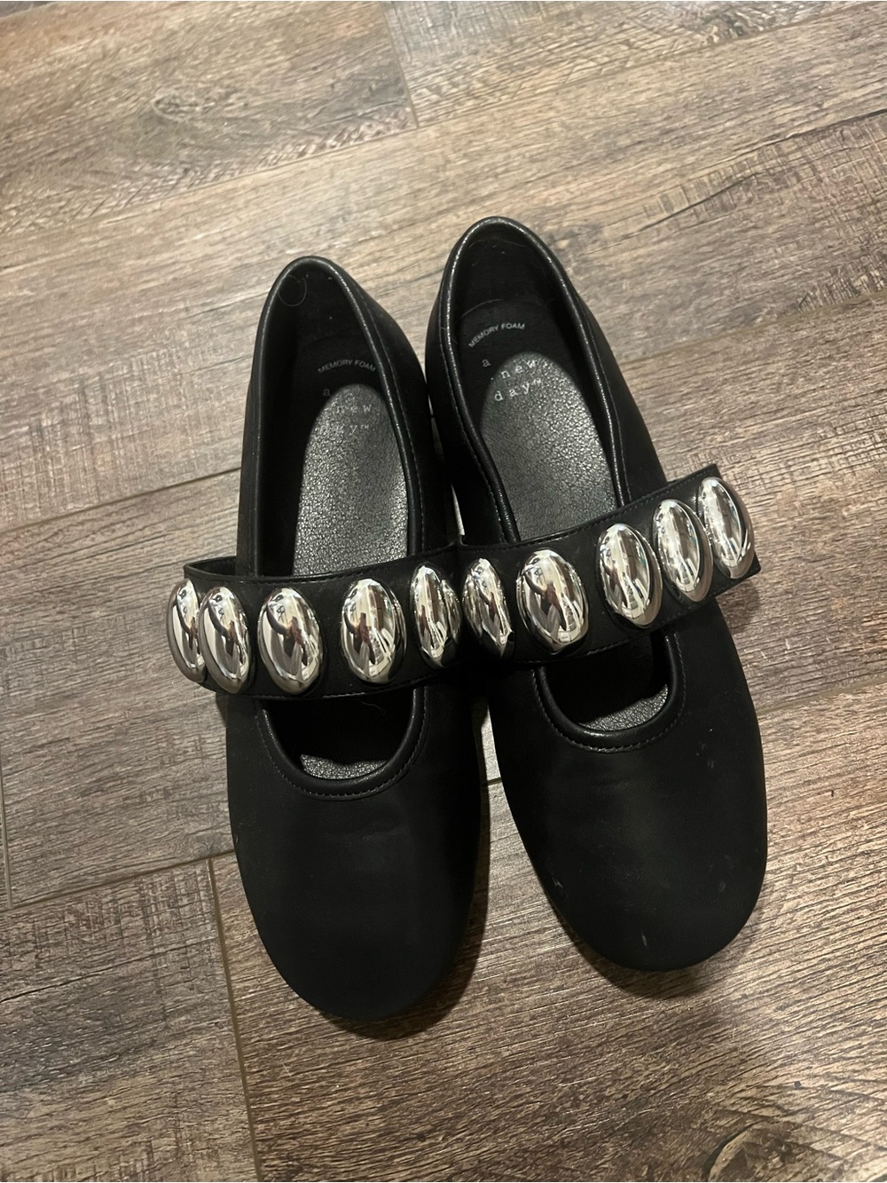 Woman’s target flats size 7